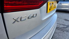 Volvo Xc60 2.0 B4D R DESIGN 5dr AWD Geartronic Diesel Estate